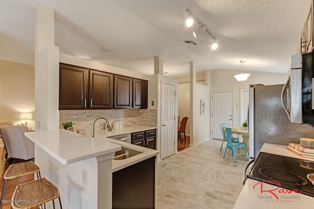 12767 Copper Springs Road Jacksonville, FL 32246 - Photo 7 of 42 7. Kitchen
