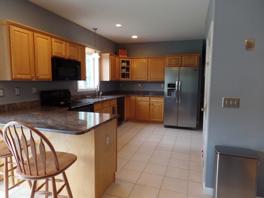 152 Brown Road Candia, NH 03034 - Photo 5 of 30 Gallery Image 5