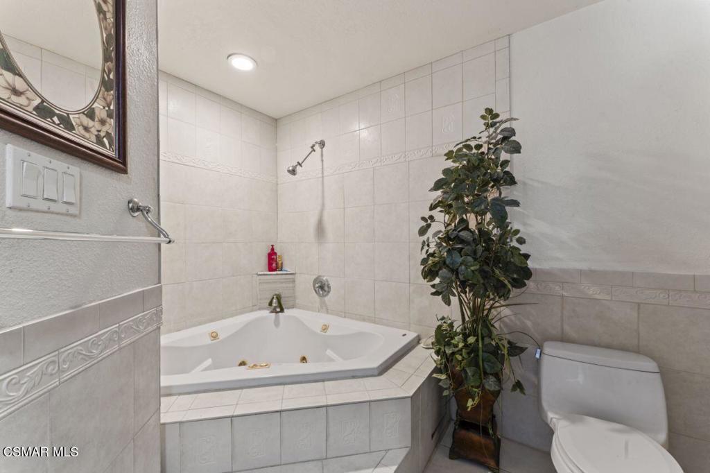 2461 Pinewood Place Simi Valley, CA 93065 - Photo 19 of 27