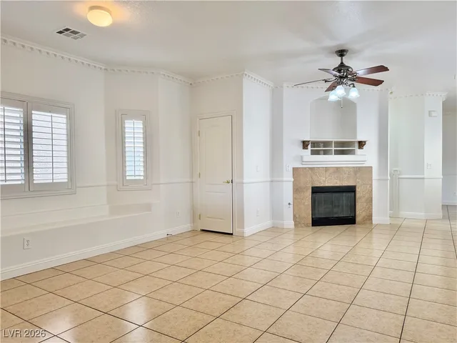 $2,450 | 8896 Tomnitz Avenue, Las Vegas, NV 89178