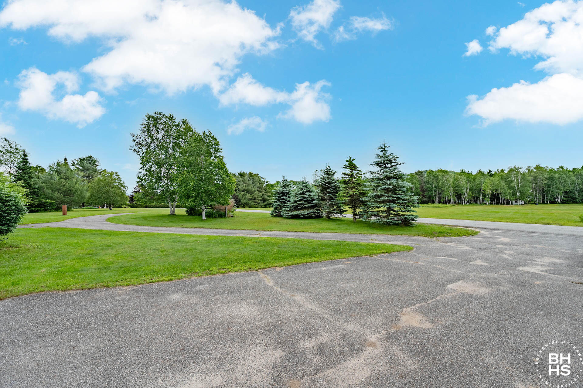 13 Meadow Road Saranac Lake, NY 12983 - Photo 39 of 51