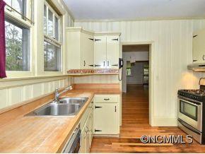 300 Vanderbilt Road Asheville, NC 28803 - Photo 4 of 9 Gallery Image 4