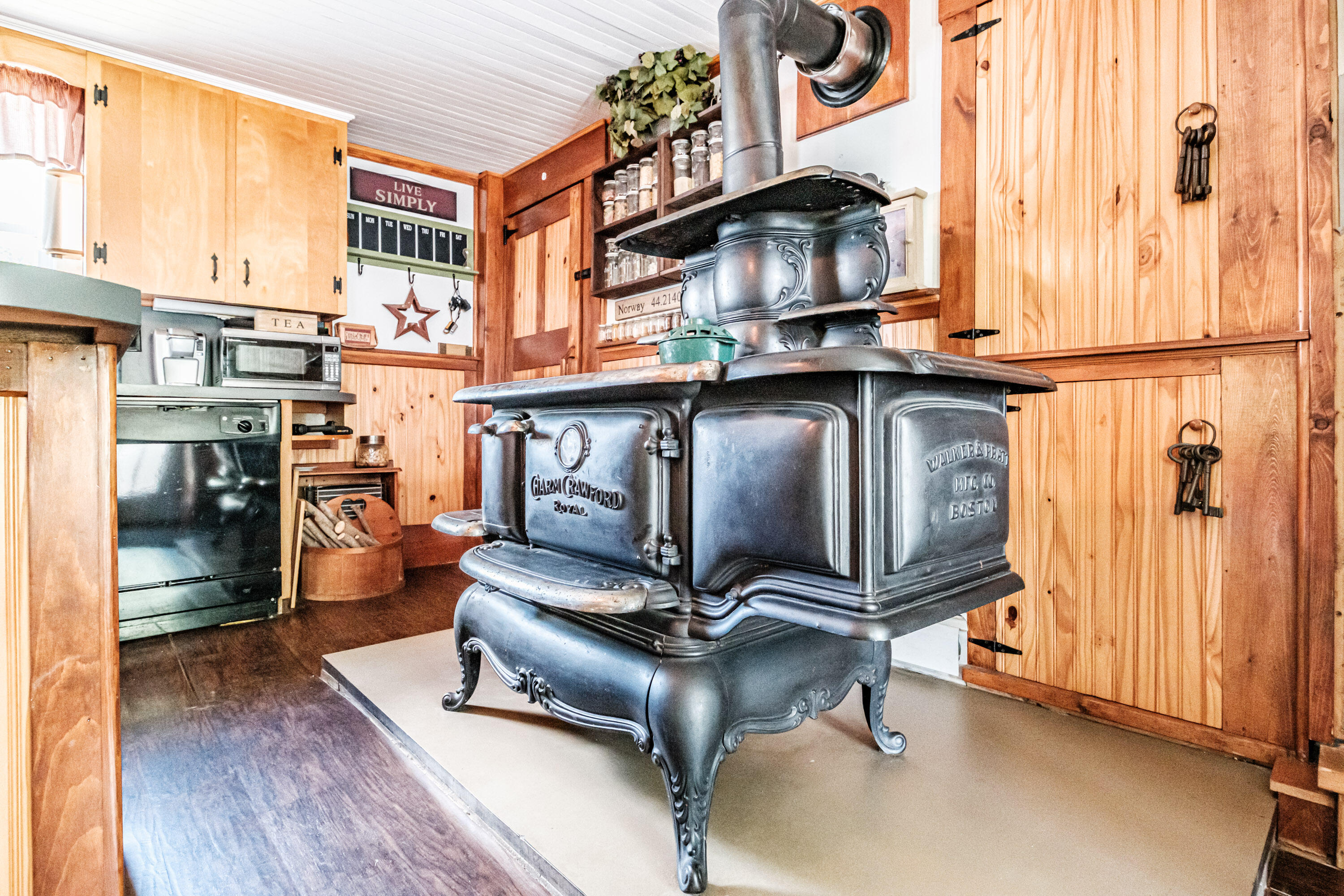 173 Greenwood Road Norway, ME 04268 - Photo 16 of 93