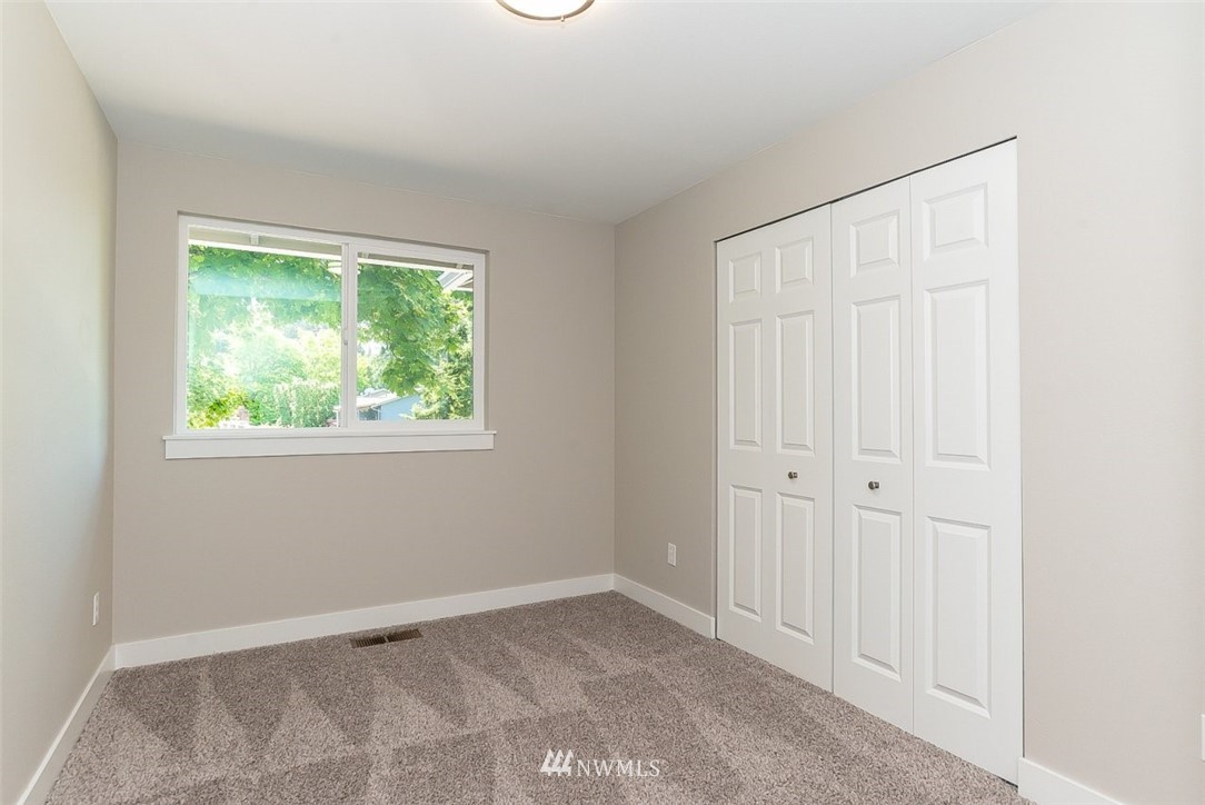 11908 Northeast 159th Street Bothell, WA 98011 - Photo 14 of 25 Gallery Image 14