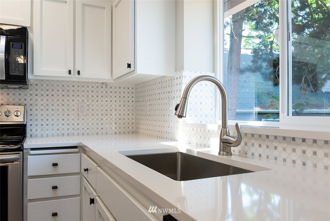 11908 Northeast 159th Street Bothell, WA 98011 - Photo 20 of 25 Gallery Image 20