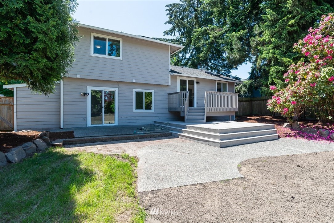 11908 Northeast 159th Street Bothell, WA 98011 - Photo 23 of 25 Gallery Image 23