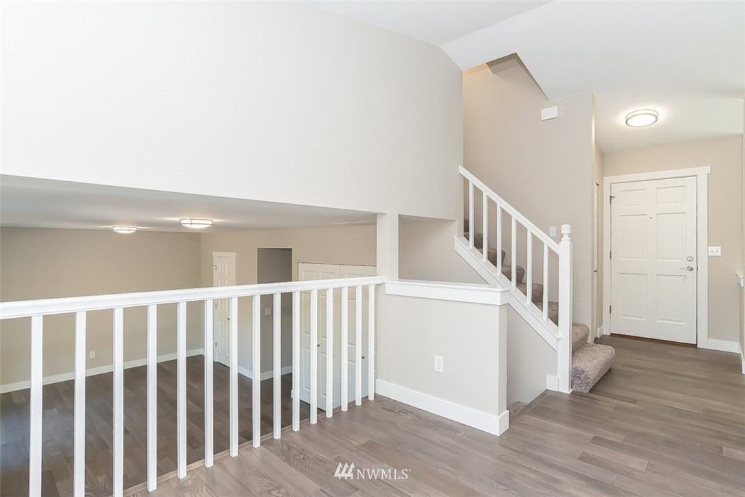 11908 Northeast 159th Street Bothell, WA 98011 - Photo 5 of 25 Gallery Image 5