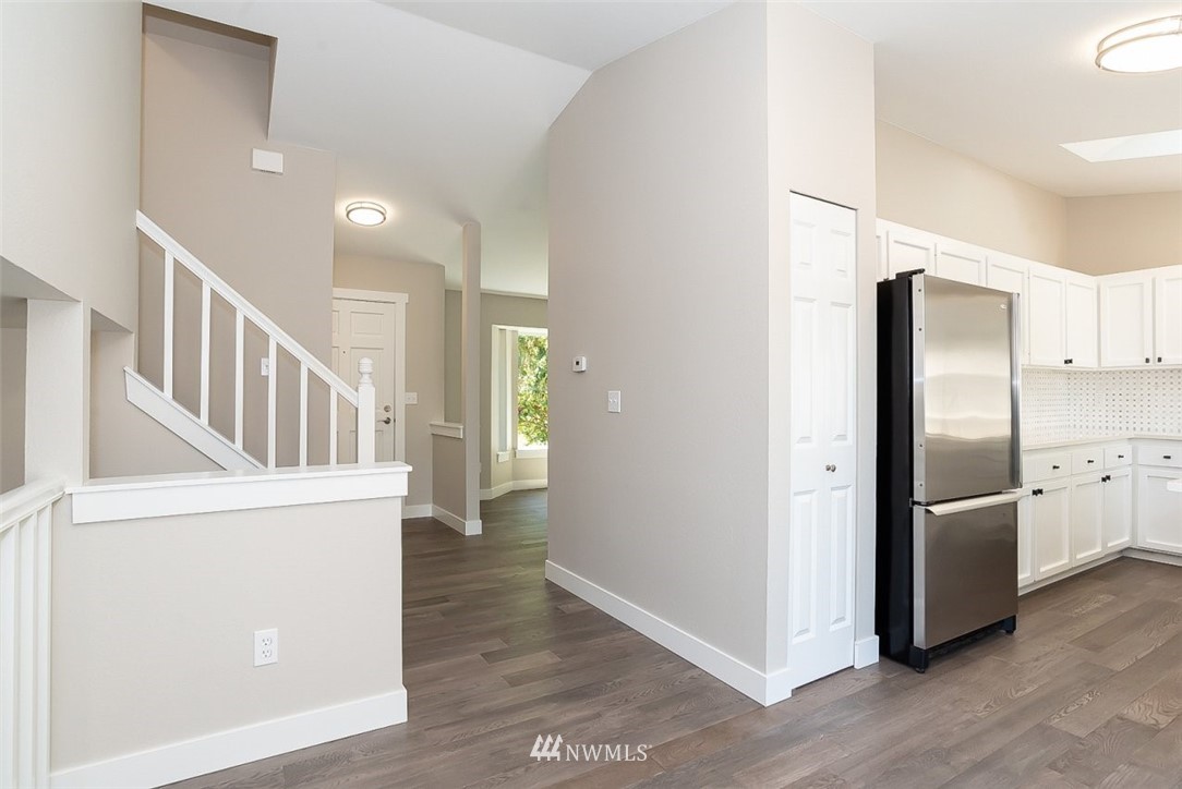 11908 Northeast 159th Street Bothell, WA 98011 - Photo 6 of 25 Gallery Image 6