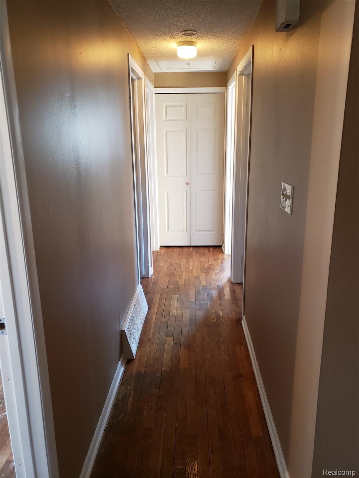 3124 Raskob Street Flint, MI 48504 - Photo 2 of 5 Copy of 20190401_093615 (3).jpg
