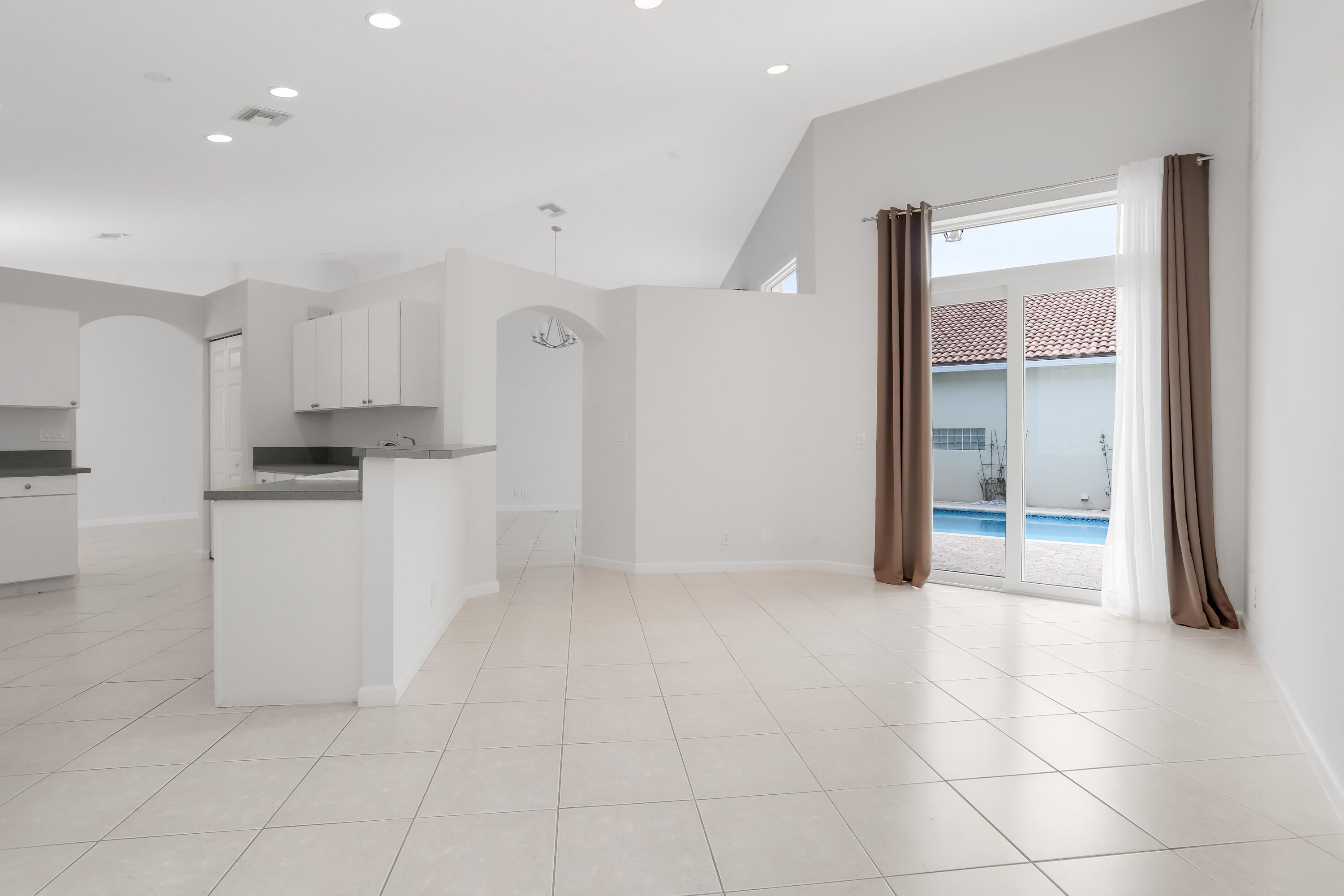 7160 Northwest Turtle Walk Boca Raton, FL 33487 - Photo 5 of 37 Leaving Room