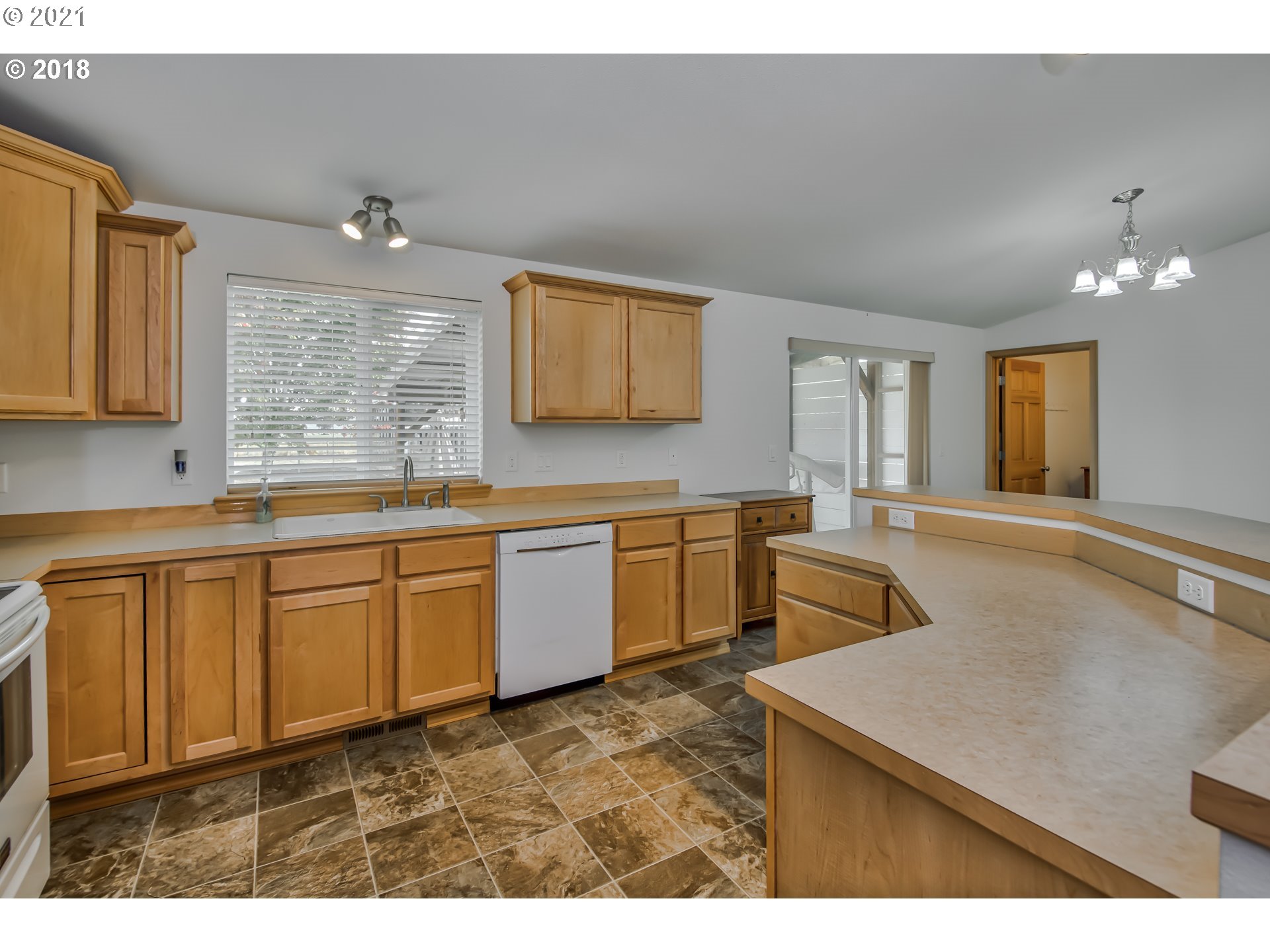 22345 Southwest Dejong Road McMinnville, OR 97128 - Photo 9 of 27 Gallery Image 9