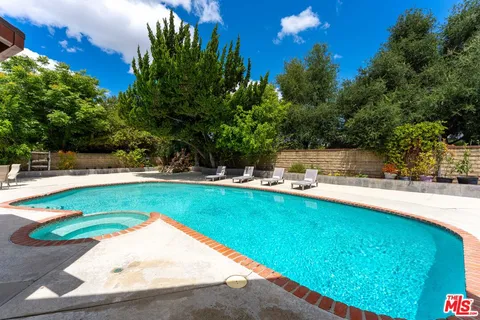 $1,399,999 | 2231 Willowpark Court, Thousand Oaks, CA 91362