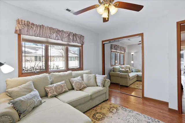 $209,900 | 9512 Keilman Street, Unit 1N, St. John, IN 46373