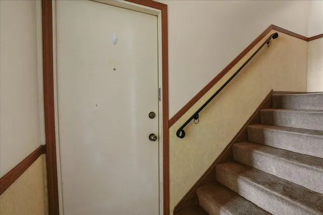 $209,900 | 9512 Keilman Street, Unit 1N, St. John, IN 46373