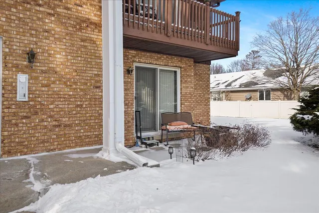 $209,900 | 9512 Keilman Street, Unit 1N, St. John, IN 46373