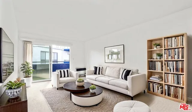 $585,000 | 10982 Roebling Avenue, Unit 518, Los Angeles, CA 90024