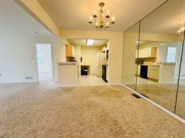 $2,500 | 550 Central Avenue, Unit H1, Linwood, NJ 08221
