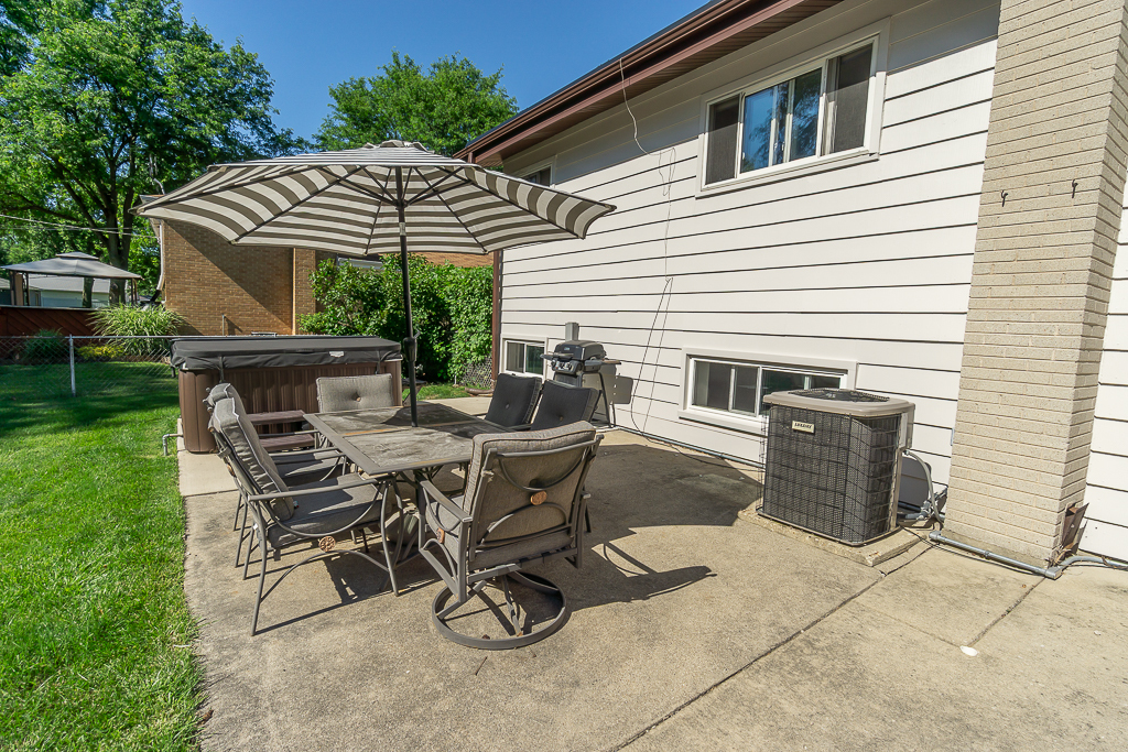 508 North Addison Road Villa Park, IL 60181 - Photo 18 of 22