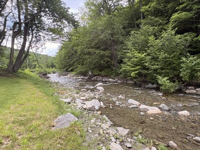 1821 Chateauguay Road Barnard, VT 05032 - Photo 4 of 57