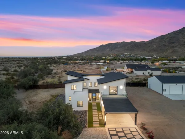 $2,500,000 | 11209 South 39th Lane, Laveen, AZ 85339