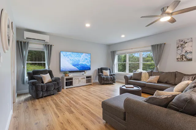 $674,900 | 19 Winters Road, Holden, ME 04429