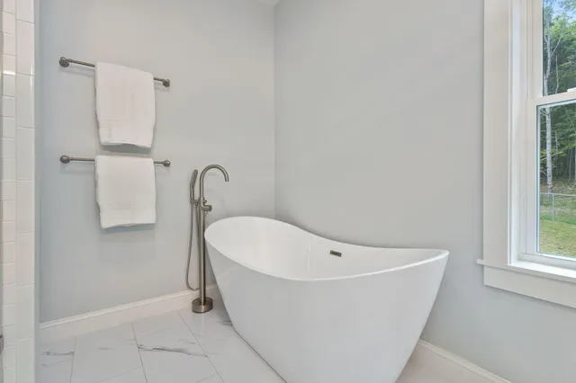 $674,900 | 19 Winters Road, Holden, ME 04429