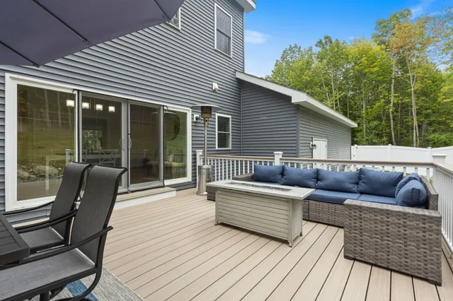 $674,900 | 19 Winters Road, Holden, ME 04429