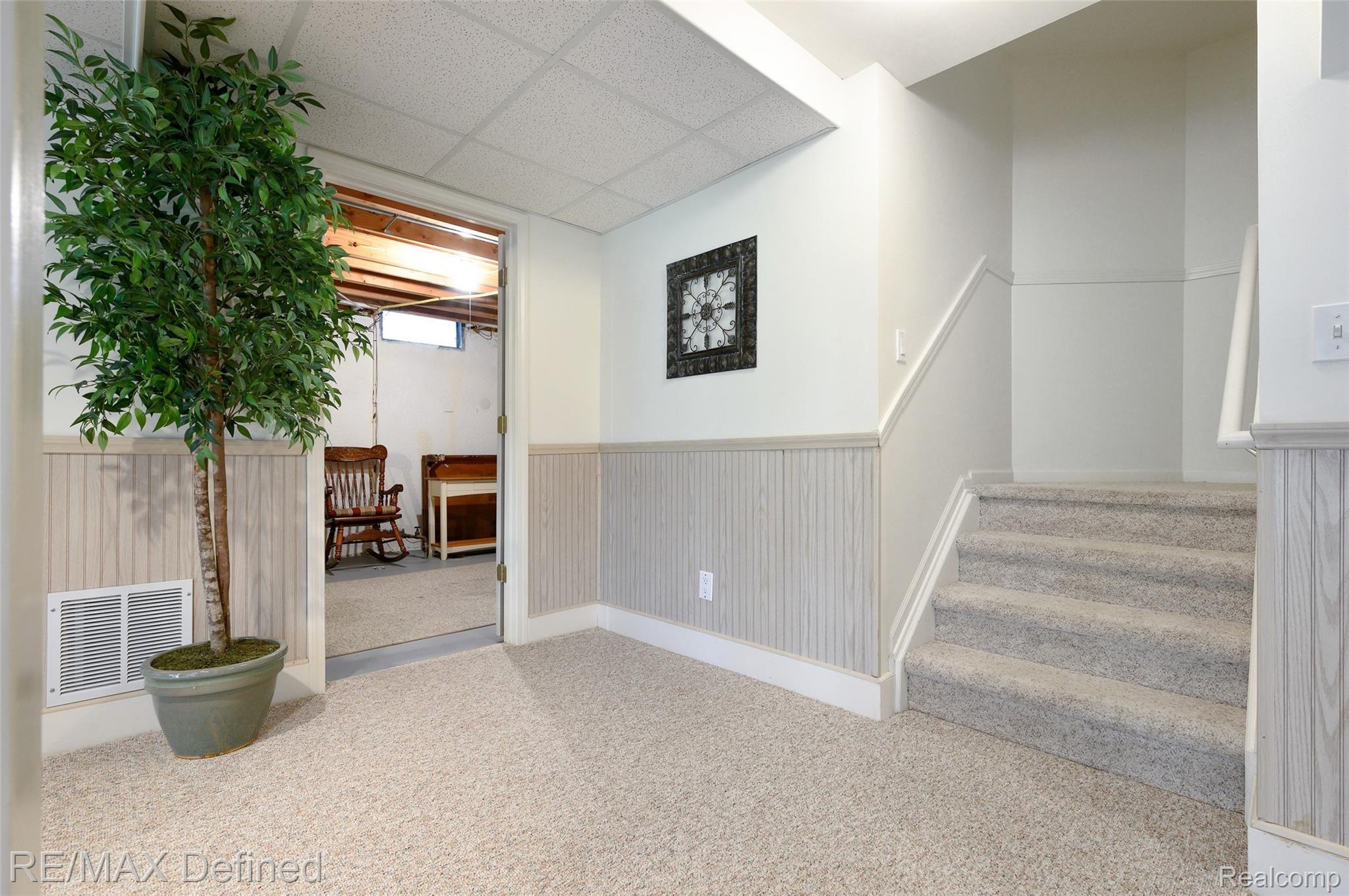 1606 Boulder Court Rochester, MI 48306 - Photo 28 of 43 1606-Boulder-Ct-30.jpg