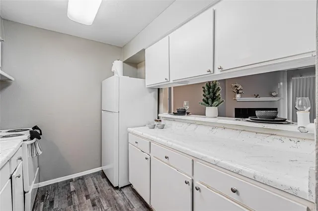 $1,260 | 300 West Wintergreen Road, DeSoto, TX 75115