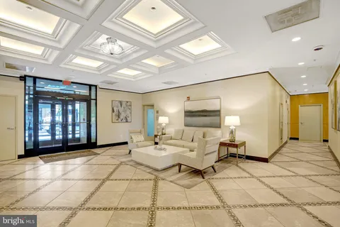 $499,990 | 1201 North Garfield Street, Unit 202, Arlington, VA 22201