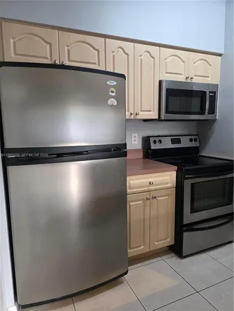 $1,850 | 18316 Northwest 68th Avenue, Unit C, Hialeah, FL 33015