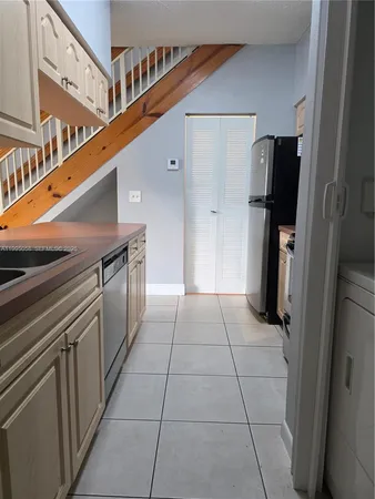 $1,850 | 18316 Northwest 68th Avenue, Unit C, Hialeah, FL 33015