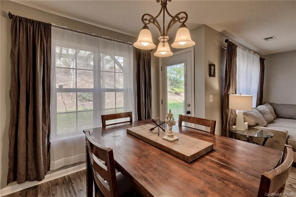 16857 Timber Crossing Road Charlotte, NC 28213 - Photo 11 of 38