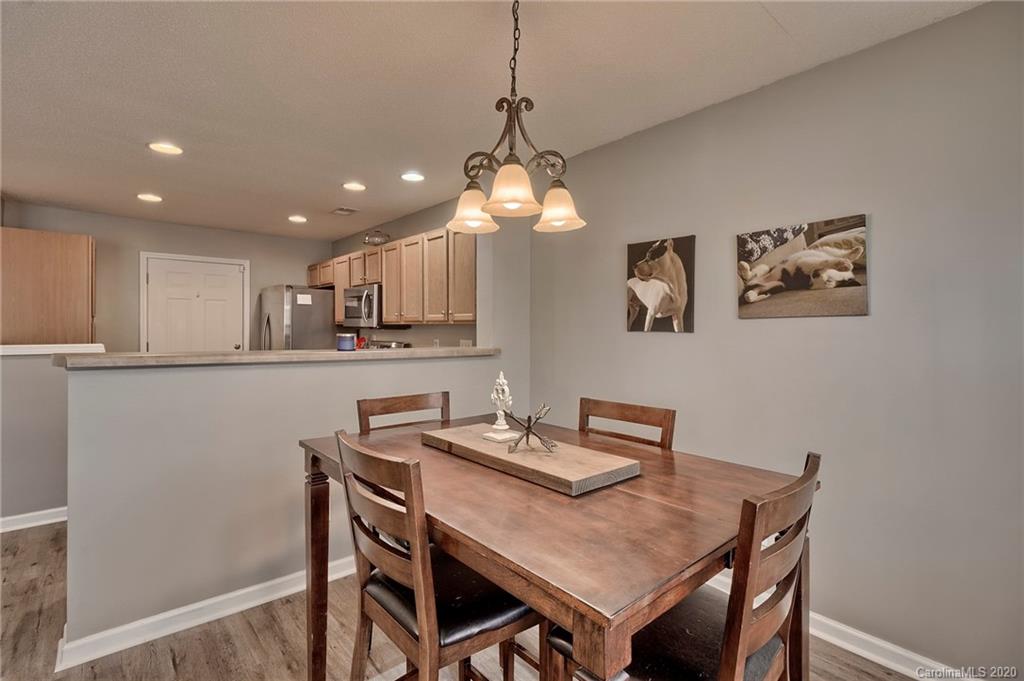 16857 Timber Crossing Road Charlotte, NC 28213 - Photo 13 of 38