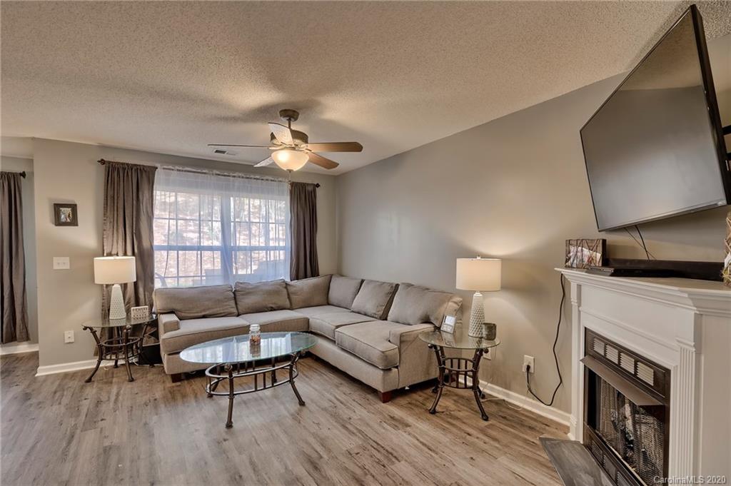 16857 Timber Crossing Road Charlotte, NC 28213 - Photo 16 of 38