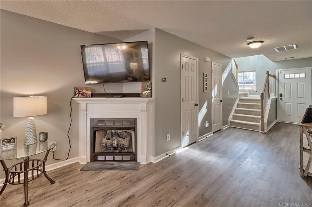 16857 Timber Crossing Road Charlotte, NC 28213 - Photo 17 of 38