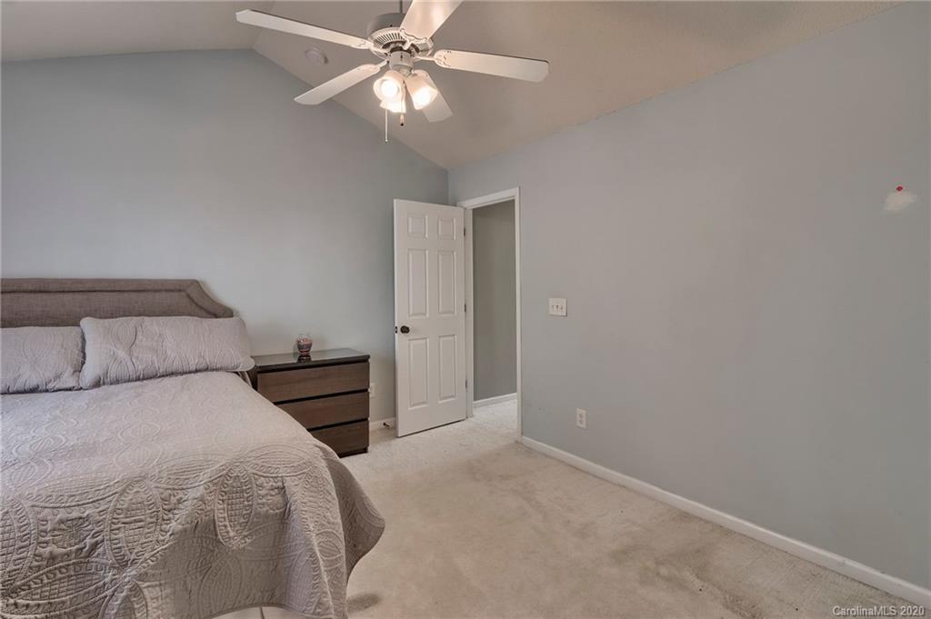 16857 Timber Crossing Road Charlotte, NC 28213 - Photo 28 of 38