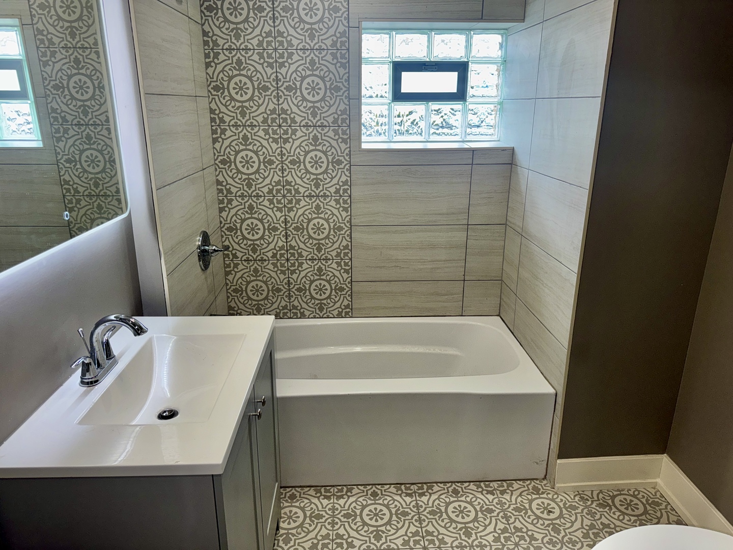 250 East 115th Street Chicago, IL 60628 - Photo 48 of 59