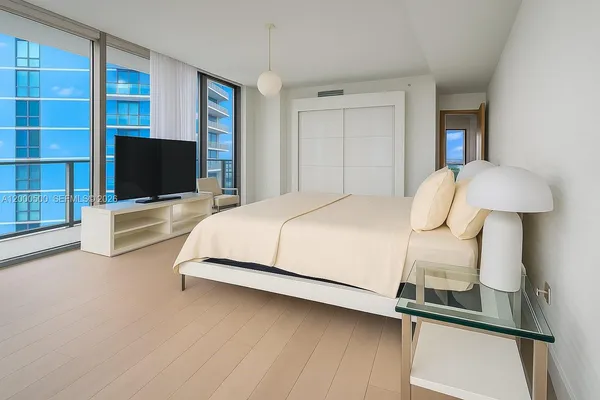 $10,000 | 480 Northeast 31st Street, Unit 2607, Miami, FL 33137