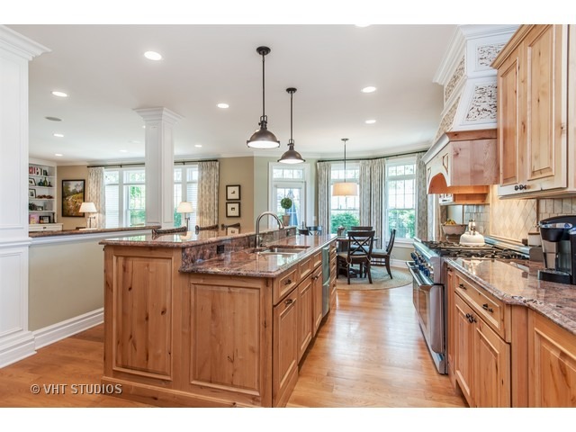 334 Wagner Road Northfield, IL 60093 - Photo 5 of 25