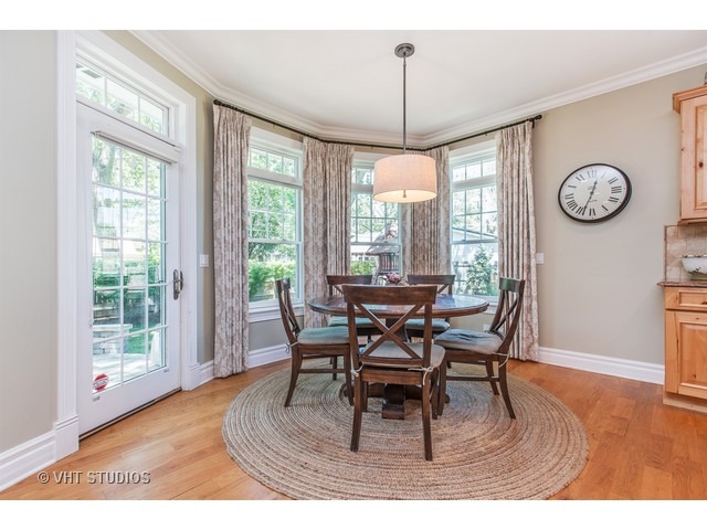 334 Wagner Road Northfield, IL 60093 - Photo 7 of 25