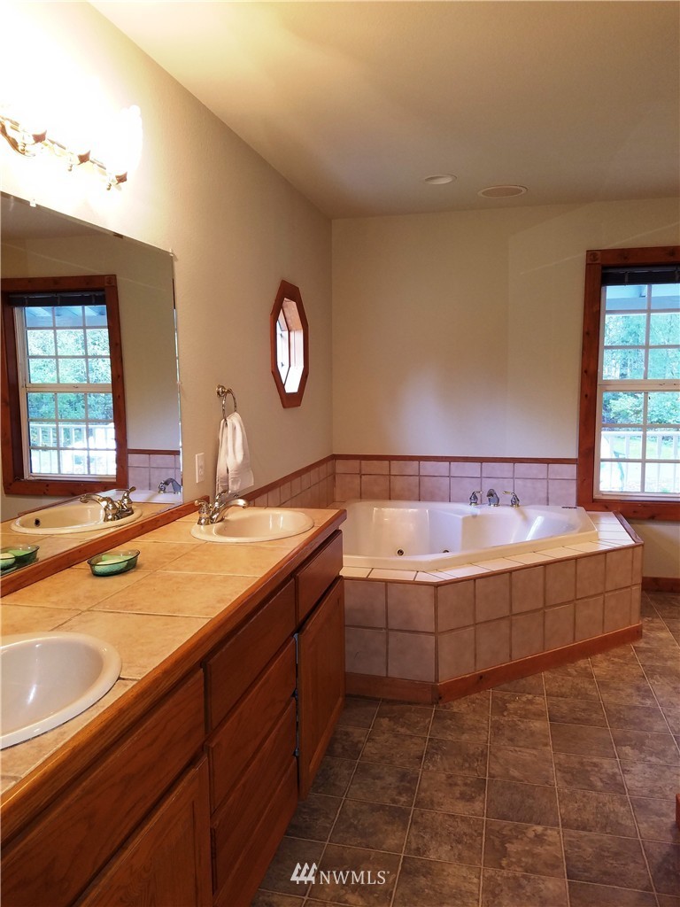 16846 Northwest Church Road Seabeck, WA 98380 - Photo 9 of 25 Gallery Image 9