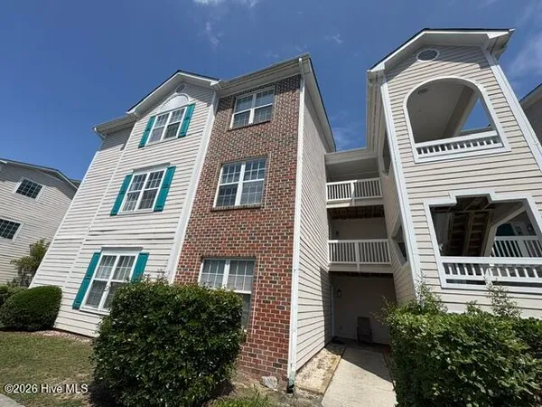 $215,000 | 902 Litchfield Way, Unit E, Wilmington, NC 28405