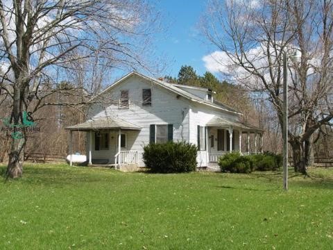 4205 Hollenbeck Road Columbiaville, MI 48421 - Photo 7 of 9 888272-6.JPG
