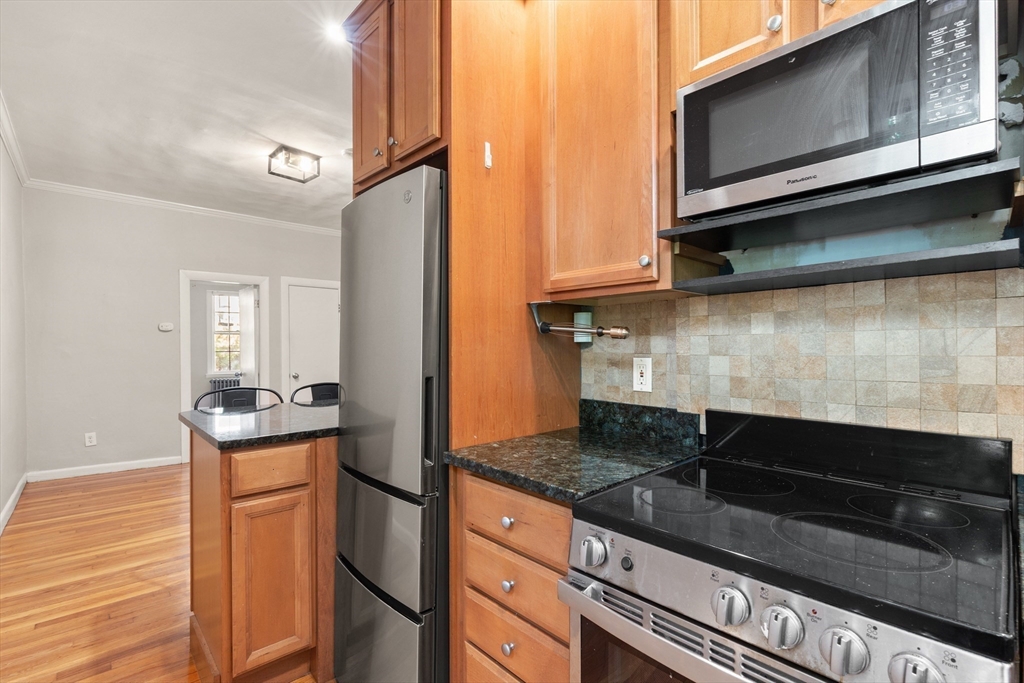 78 Phillips Street, Unit 3 Boston, MA 02114 - Photo 11 of 20