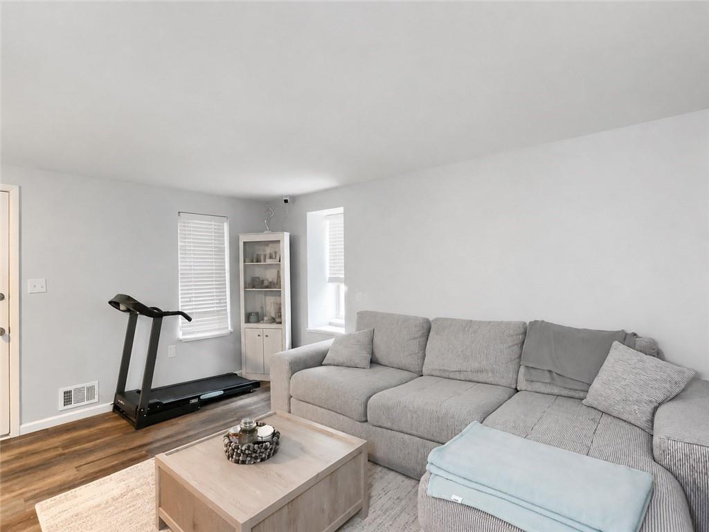 517 Ridge Avenue Carnegie, PA 15106 - Photo 5 of 38 Bottom Unit - living room wider view.