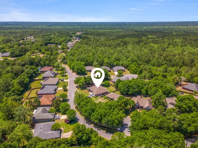 $2,700 | 208 Foxchase Way, Crestview, FL 32536