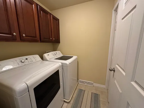 $229,900 | 2825 Holiday Drive, Janesville, WI 53545