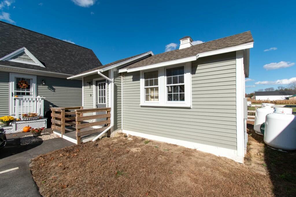 994 Portland Road, Unit 9 Saco, ME 04072 - Photo 2 of 13 PWM_0502