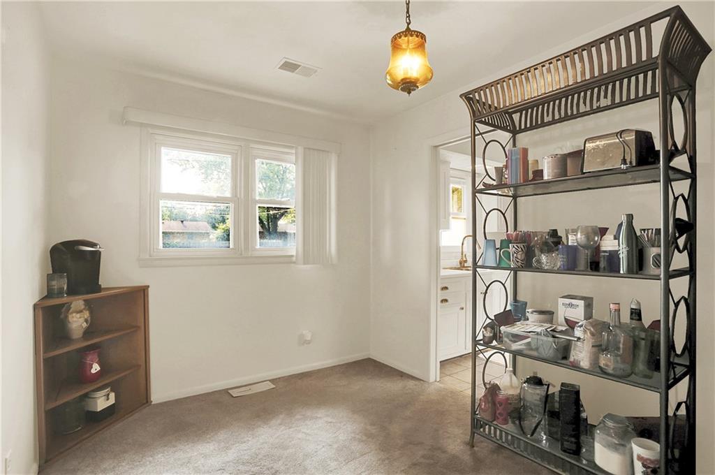 635 Howard Road Greenwood, IN 46142 - Photo 13 of 26 Gallery Image 13
